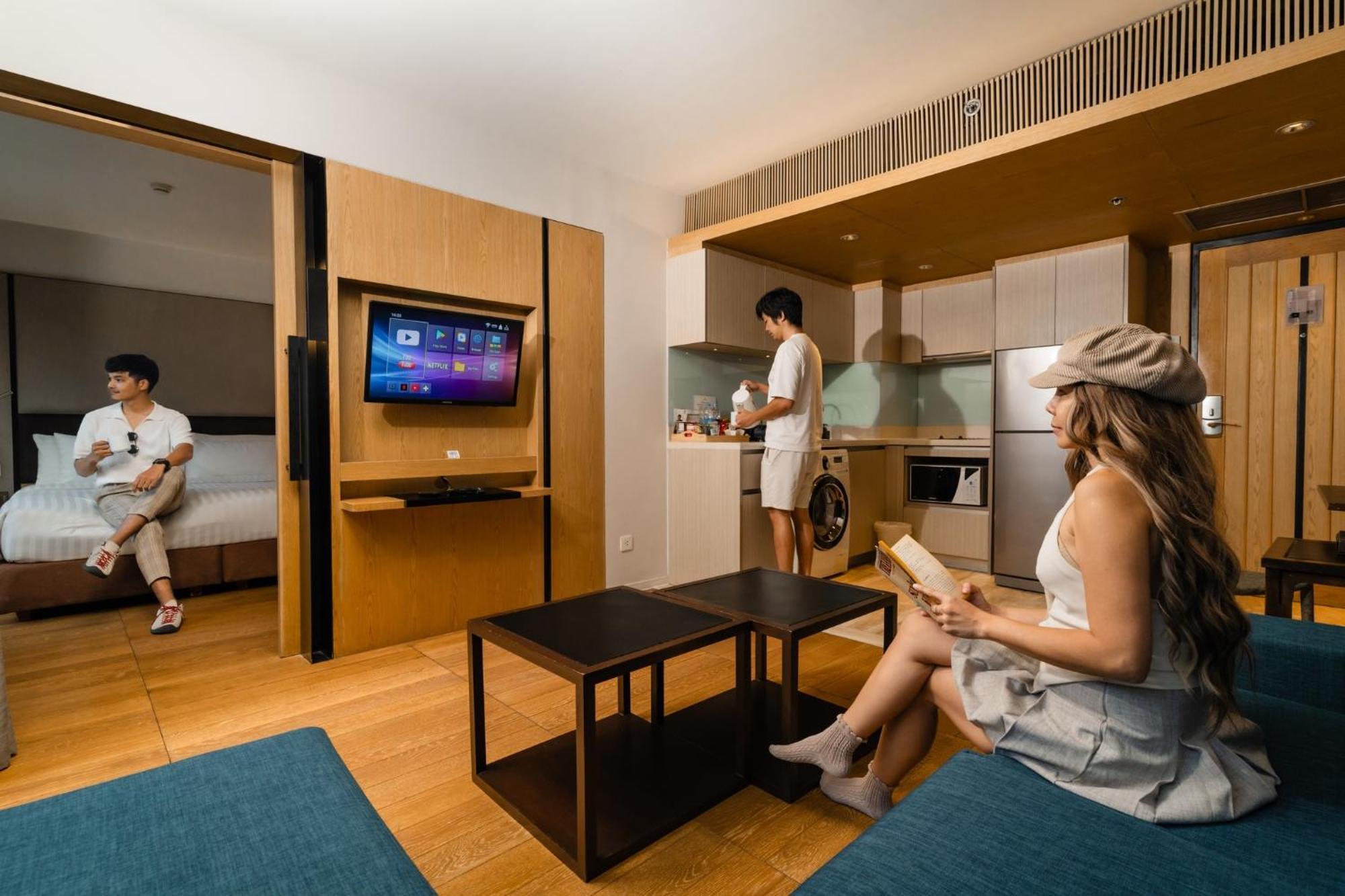 Arcadia Suites Bangkok Exterior photo