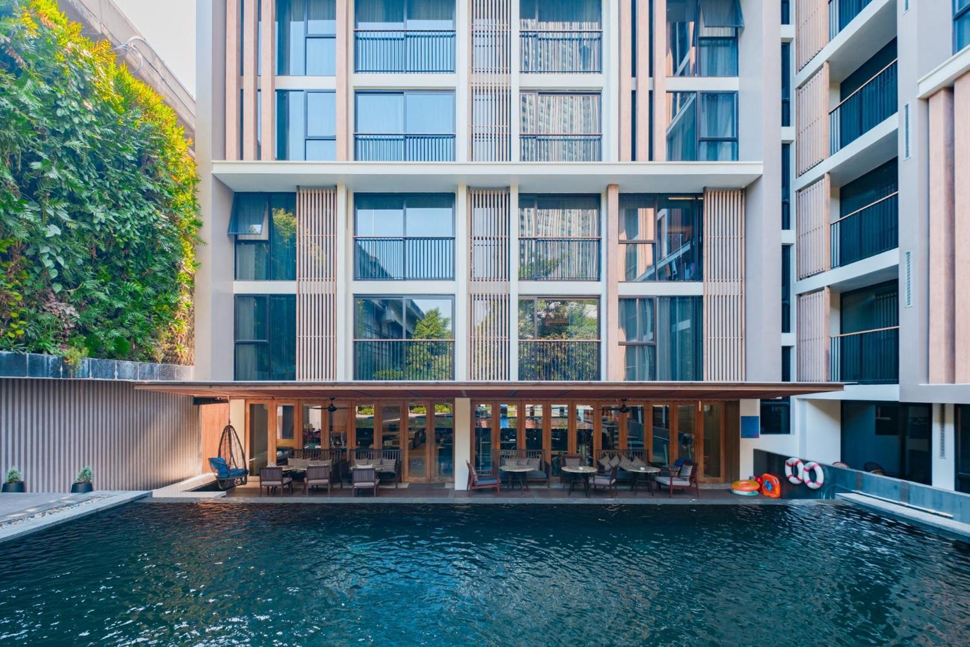 Arcadia Suites Bangkok Exterior photo
